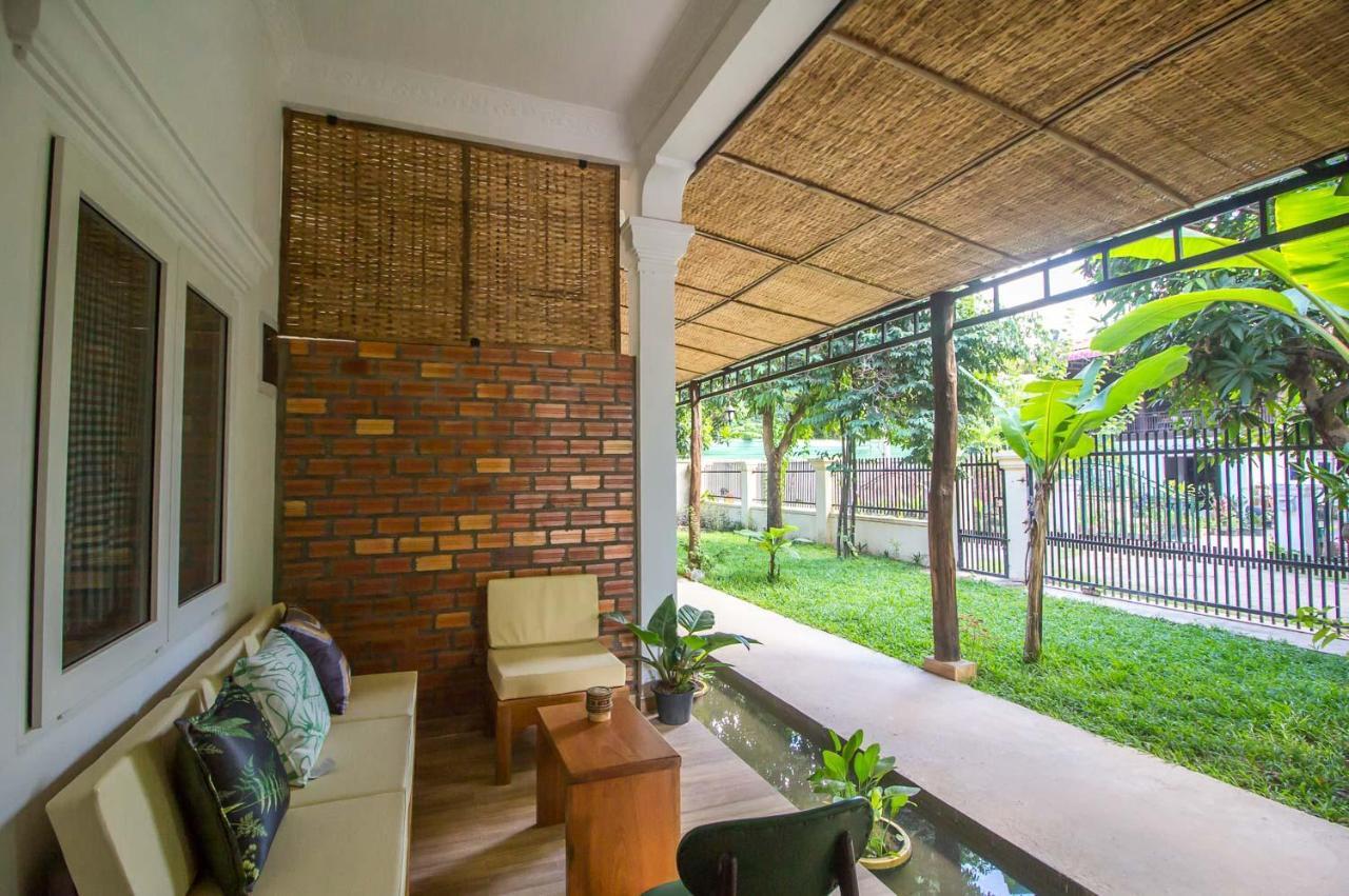 Angkor Dino Home Siem Reap Exteriör bild