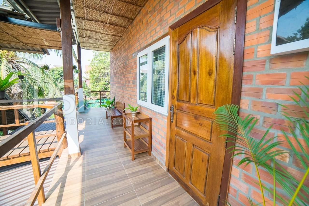 Angkor Dino Home Siem Reap Exteriör bild